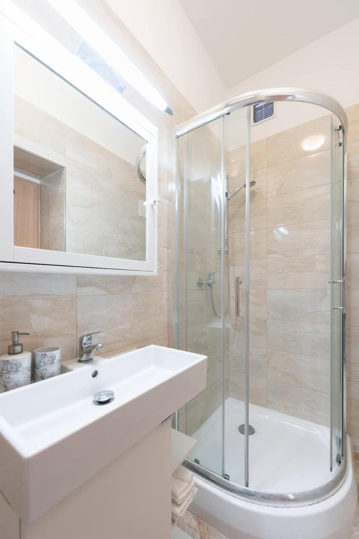 Beautiful Cozy Gem Near Old Town Apartament Praga